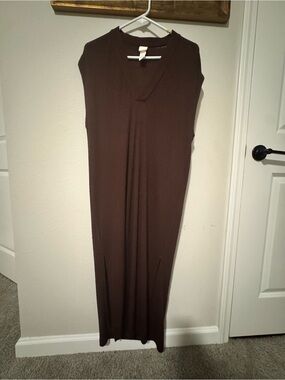 H&M Brown Sleeveless Knit V-Neck Maxi Dress